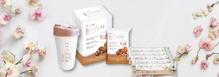 White and rose gold ’beauti food’ protein shaker cup with matching lid.